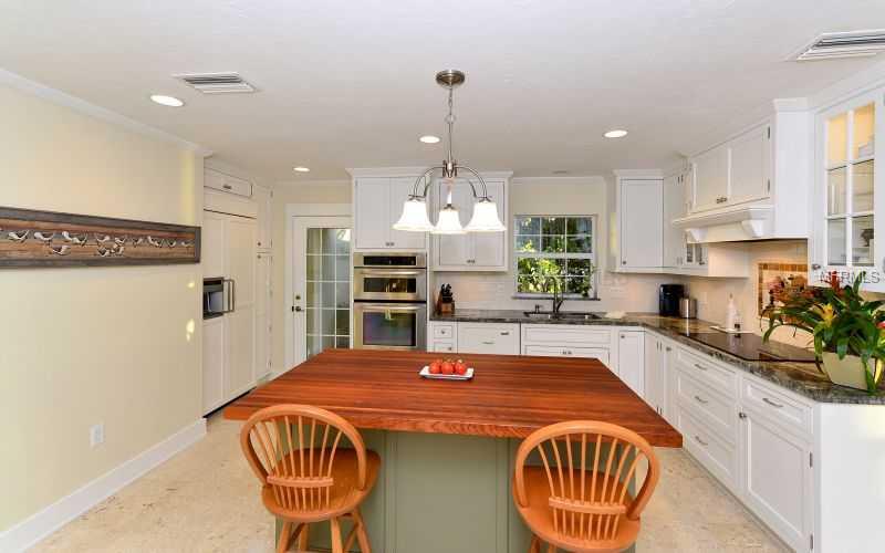 SANDERLING CLUB, SIESTA PROPERTIES - Residential