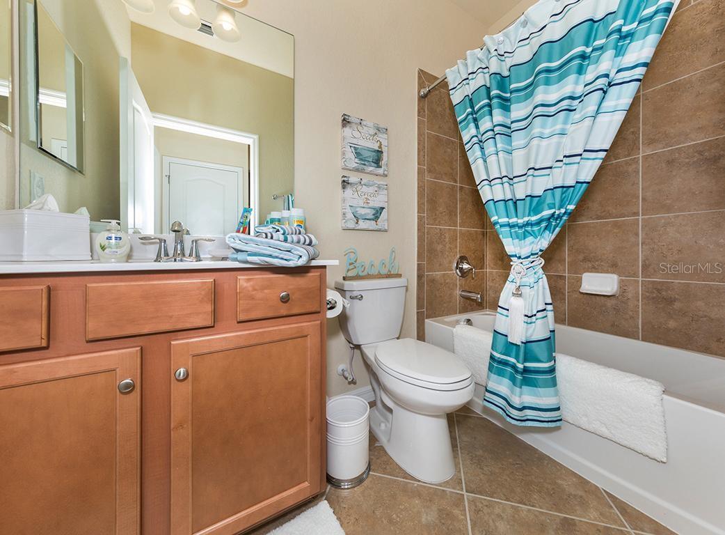 GRAN PARADISO PH 1 - Residential Lease