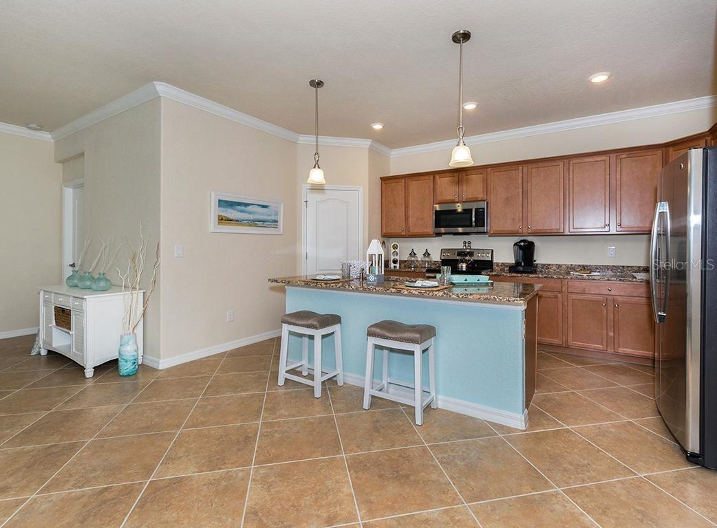 GRAN PARADISO PH 1 - Residential Lease