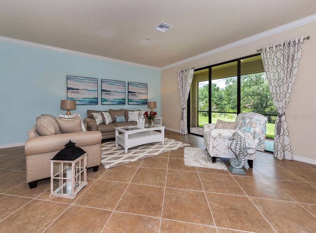 GRAN PARADISO PH 1 - Residential Lease