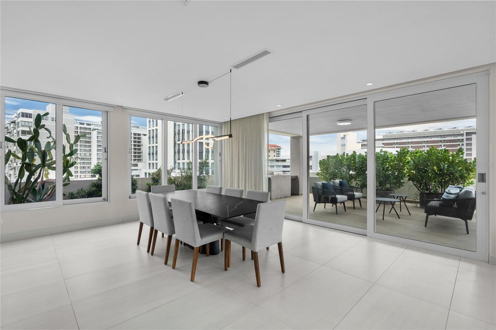 1115 CALLE PICCIONI PH