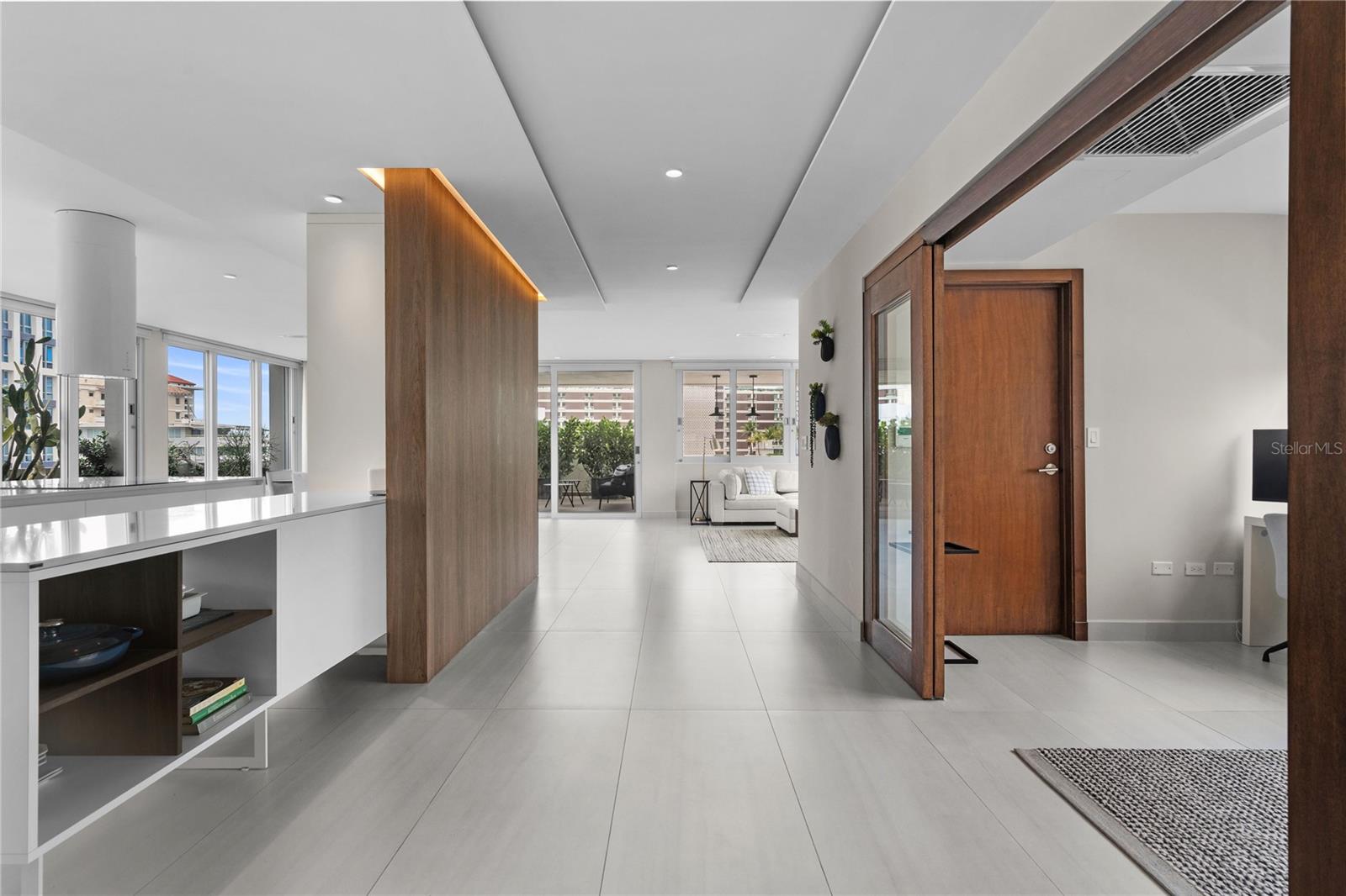 1115 CALLE PICCIONI PH