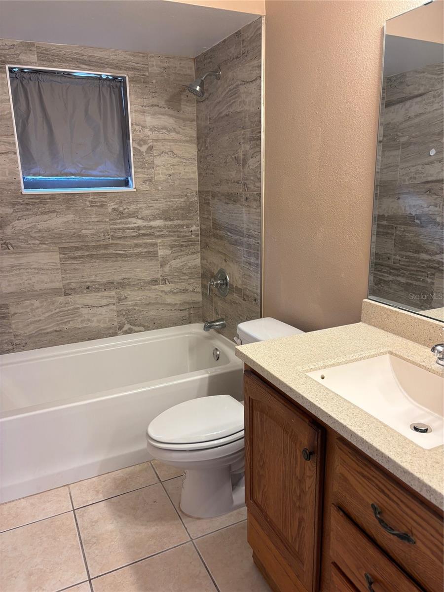 TOWNHOMES WINTER GARDEN - Residential Lease