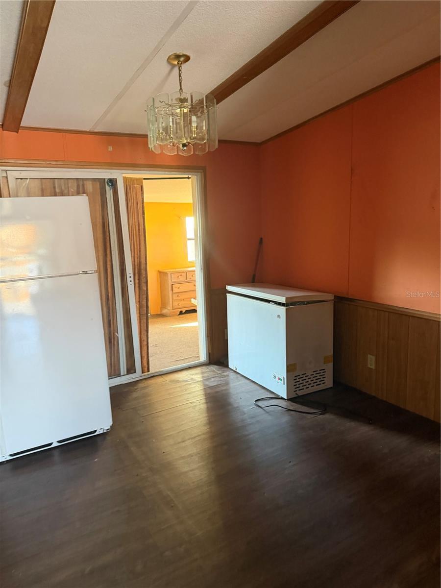 7552 CHARLIN PARKWAY