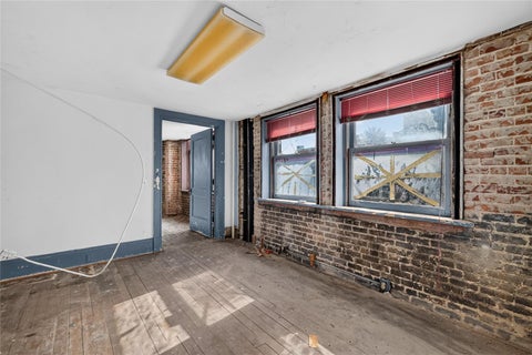 Tiny photo for 400 W Main Street, Leesburg, FL 34748 (MLS # G5115608)