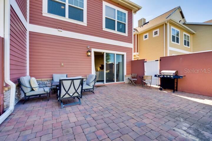 7583 SUNNY DREAMS LANE