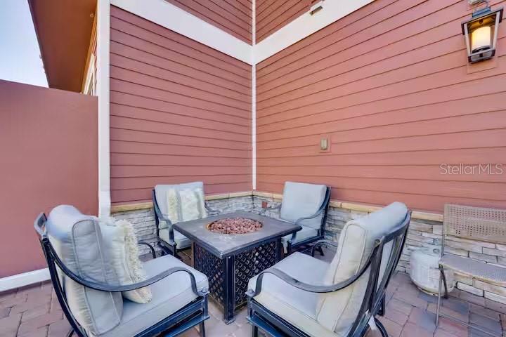 7583 SUNNY DREAMS LANE