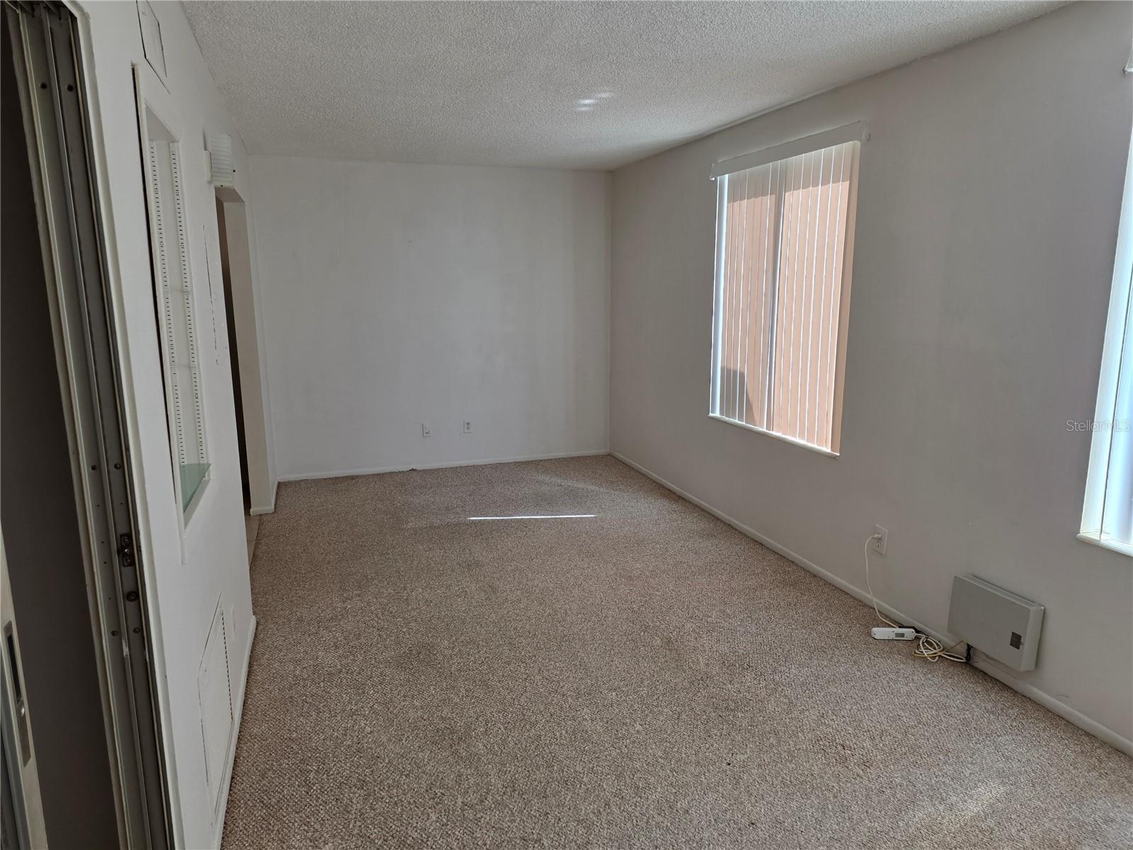 ON TOP OF THE WORLD - Residential