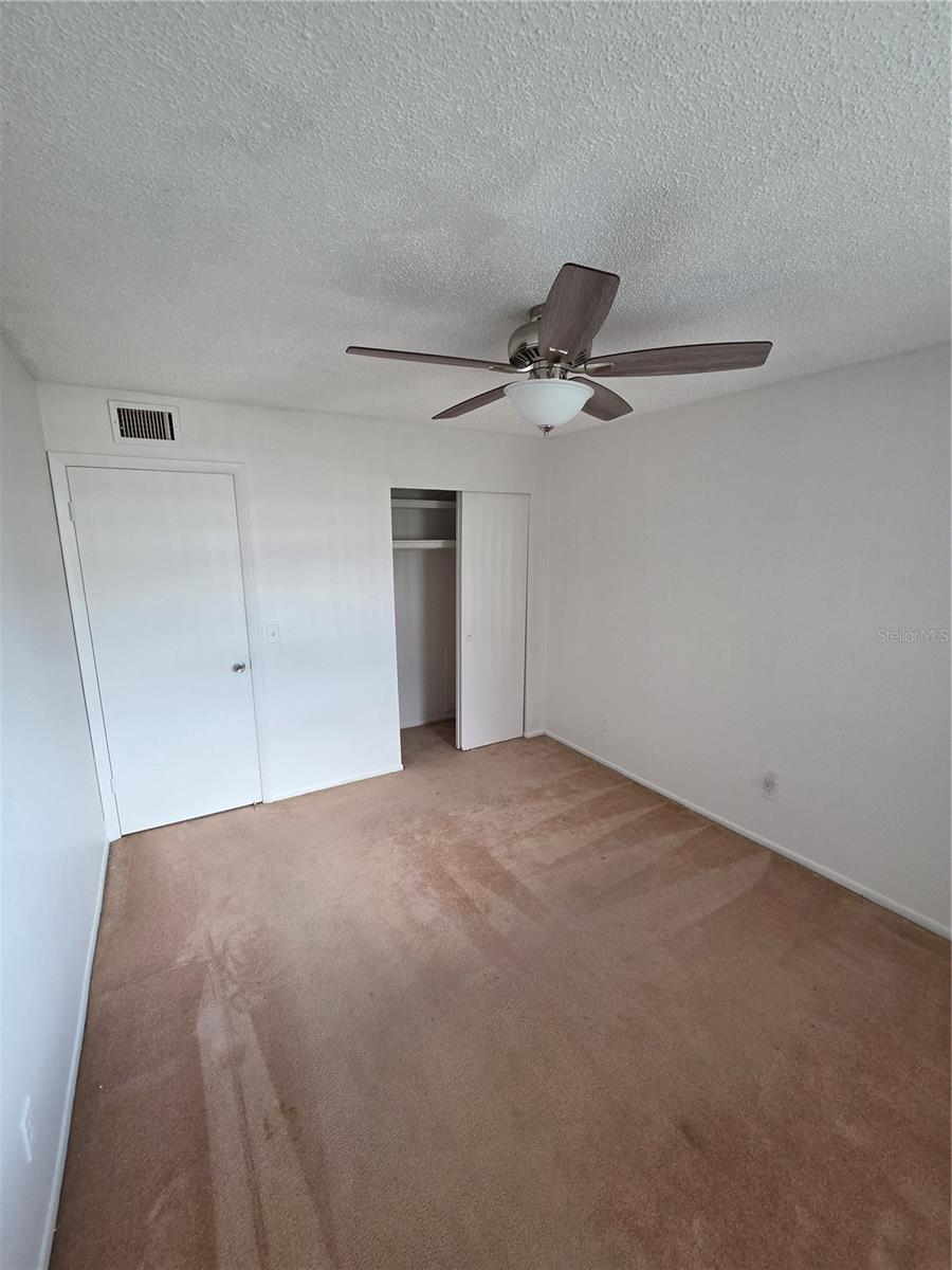 ON TOP OF THE WORLD - Residential