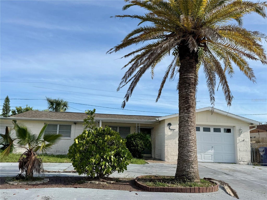 Photo of 3914 Carioca Rd, Holiday, FL 34691 (MLS # W7889968)