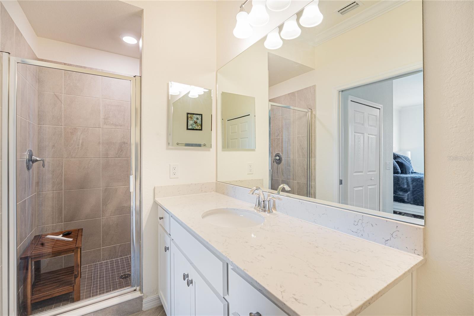 TERRACE VI AT LAKEWOOD NATIONAL PH I - Residential