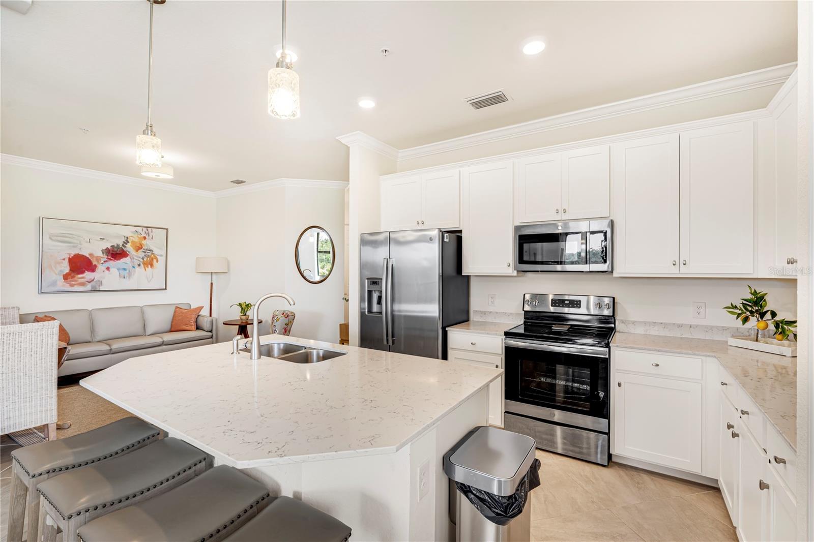 TERRACE VI AT LAKEWOOD NATIONAL PH I - Residential
