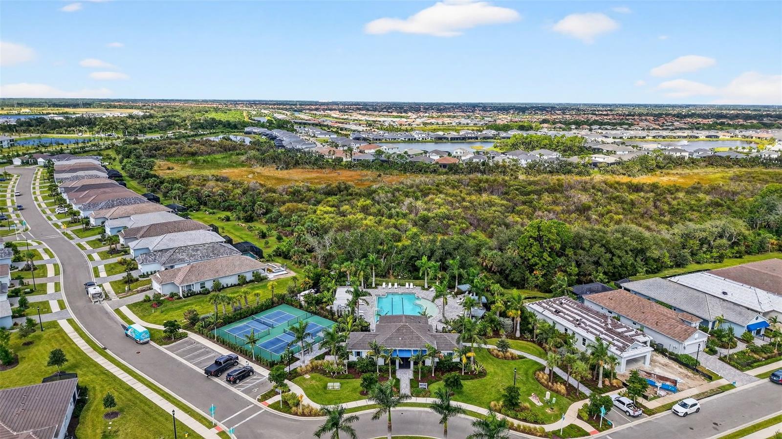 WYSTERIA-WELLEN PARK VILLAGE F-4 - Residential