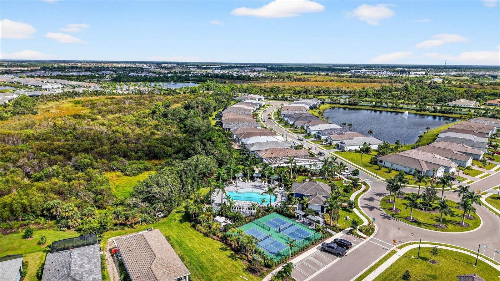 WYSTERIA-WELLEN PARK VILLAGE F-4 - Residential