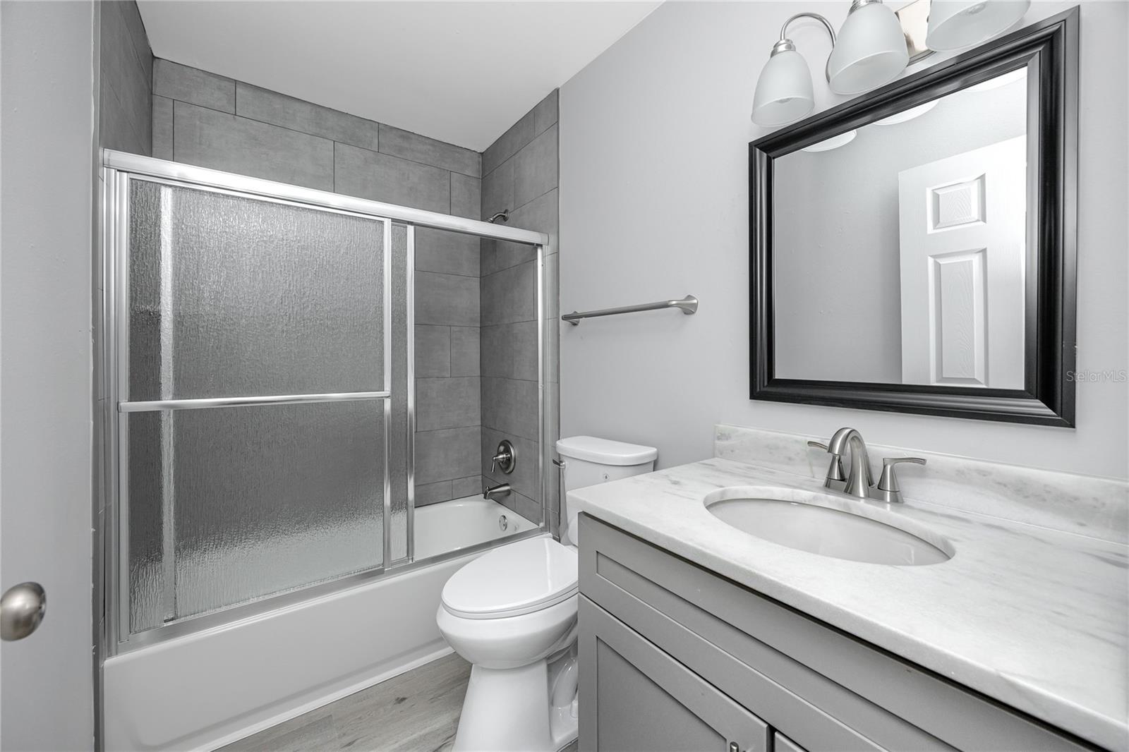 CLOVERPLACE CONDO - Residential