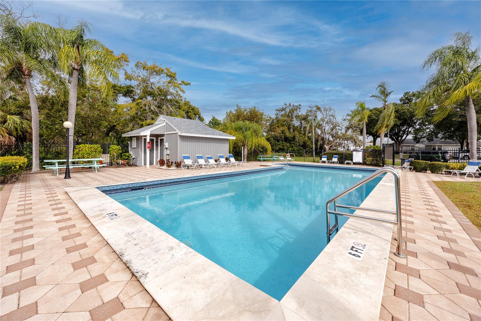 CLOVERPLACE CONDO - Residential