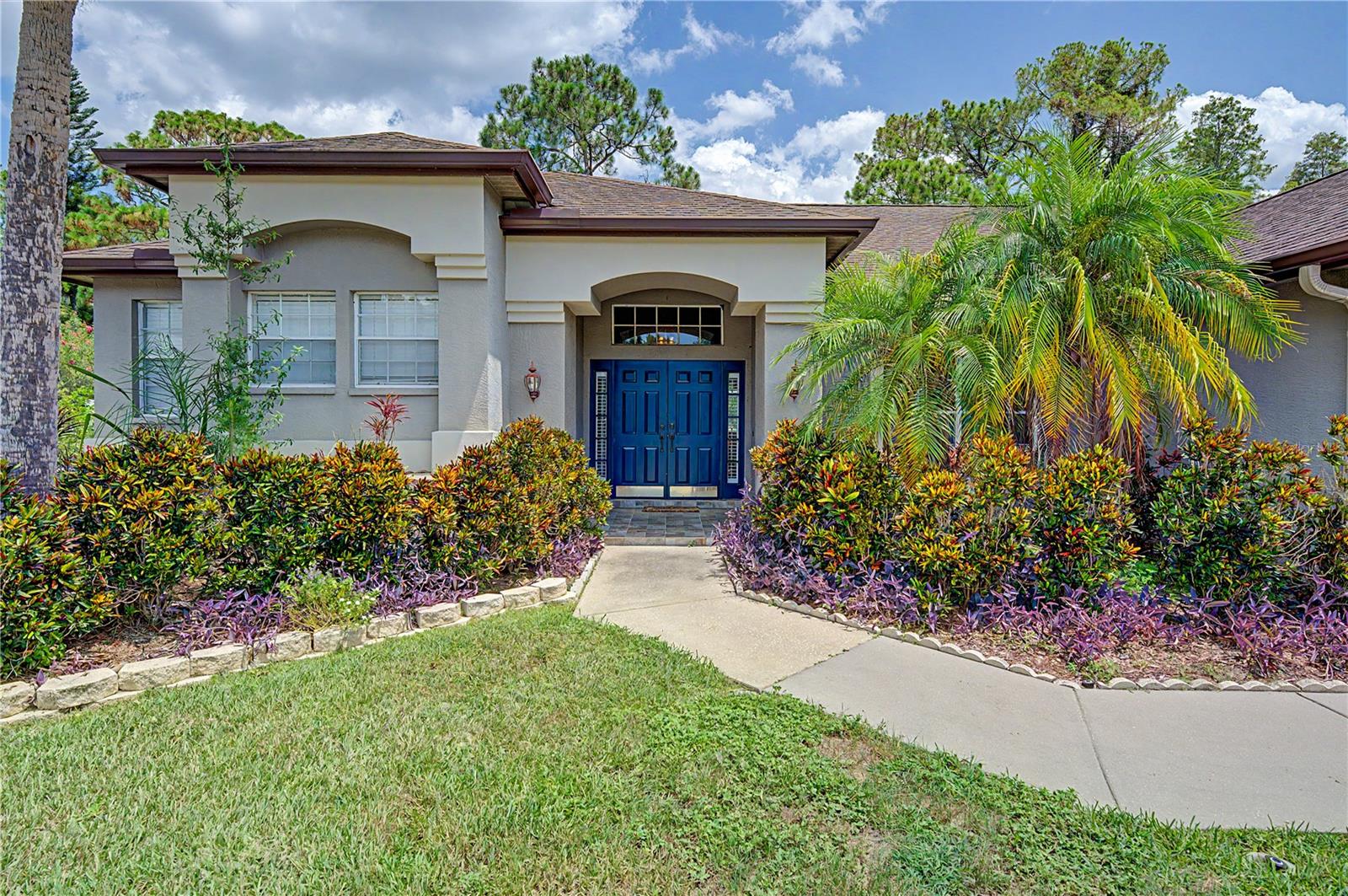 7201 FORESTEDGE COURT