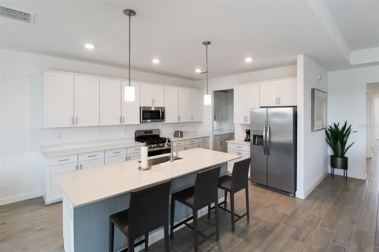 LORRAINE LAKES PH IIB-3 & IIC - Residential Lease