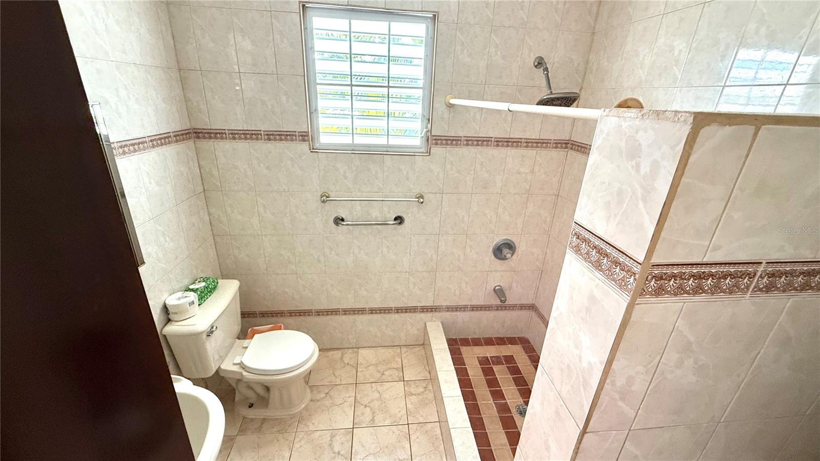 QUEBRADA CEIBA - Residential