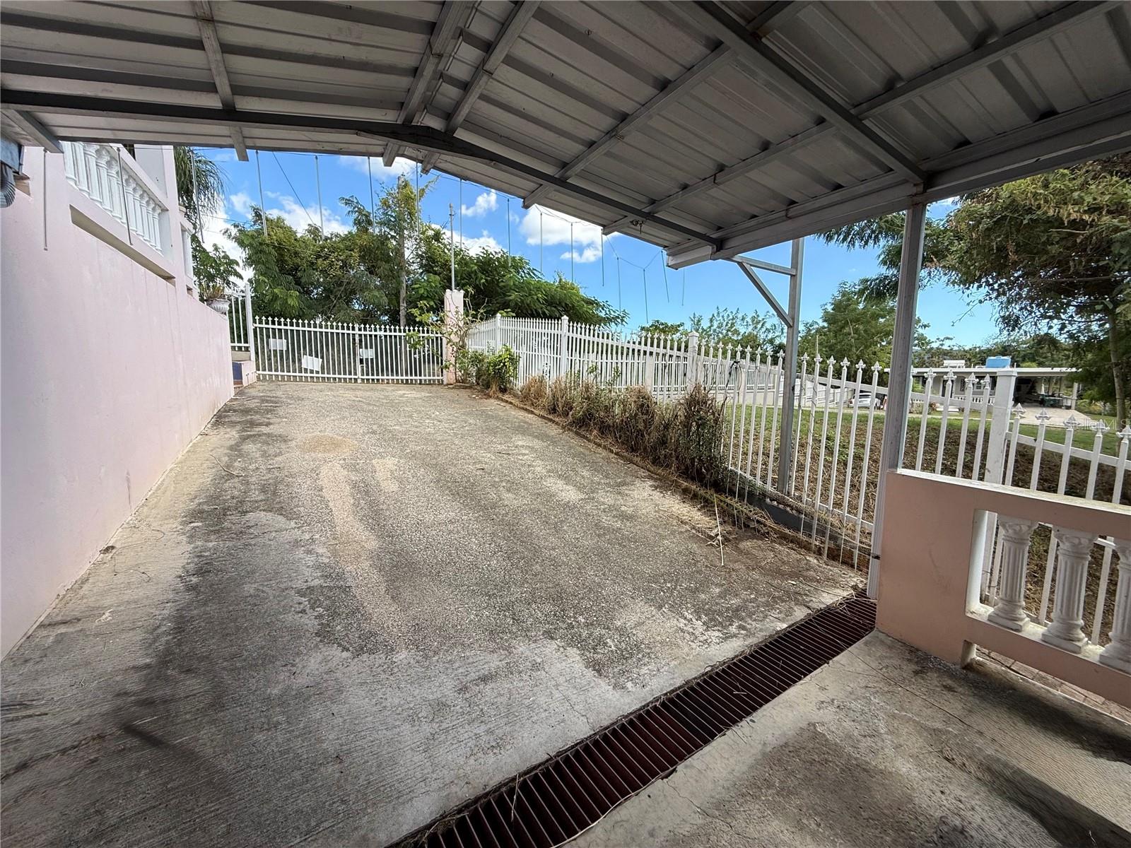 QUEBRADA CEIBA - Residential