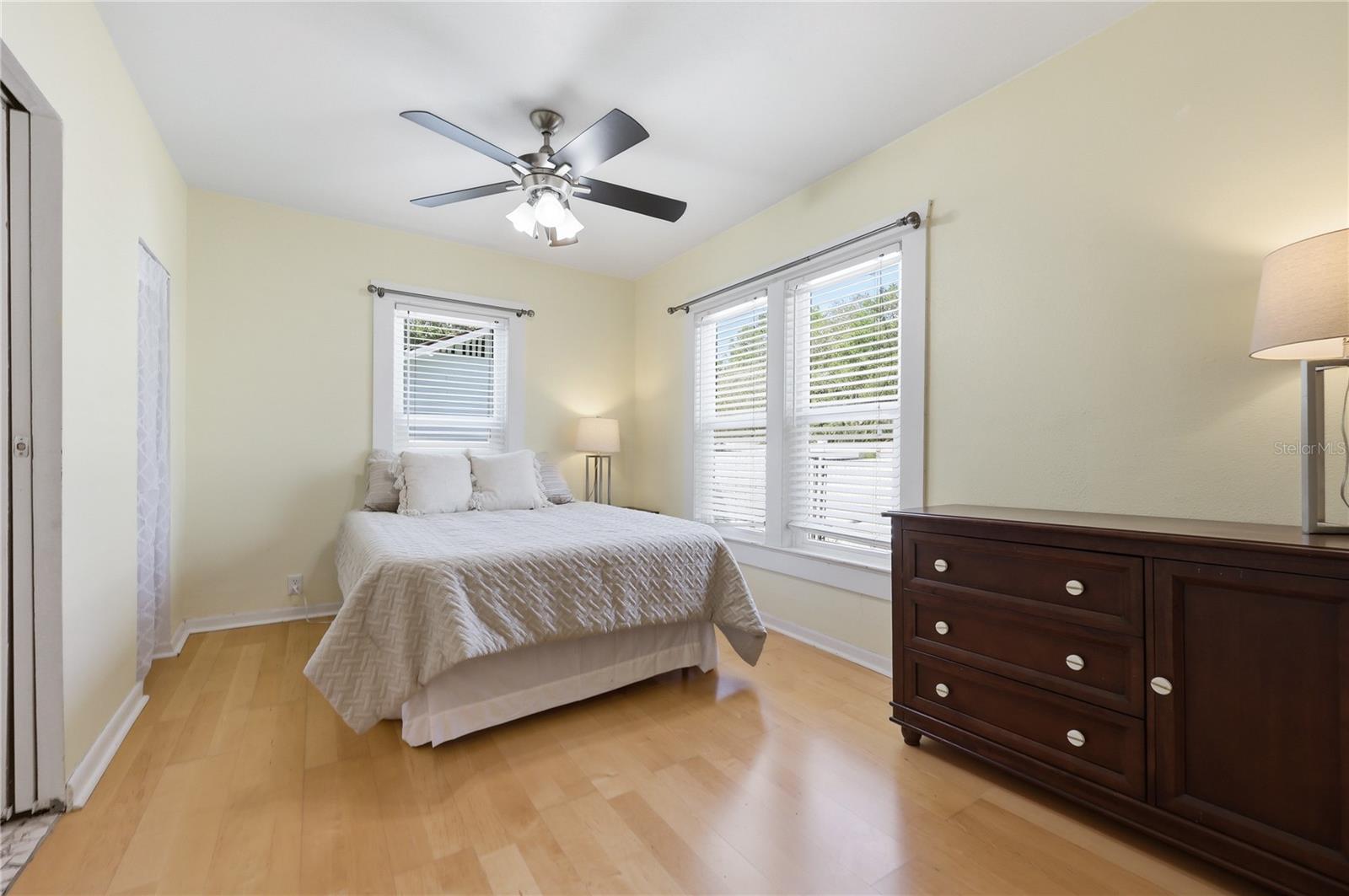 SUN CREST - Residential