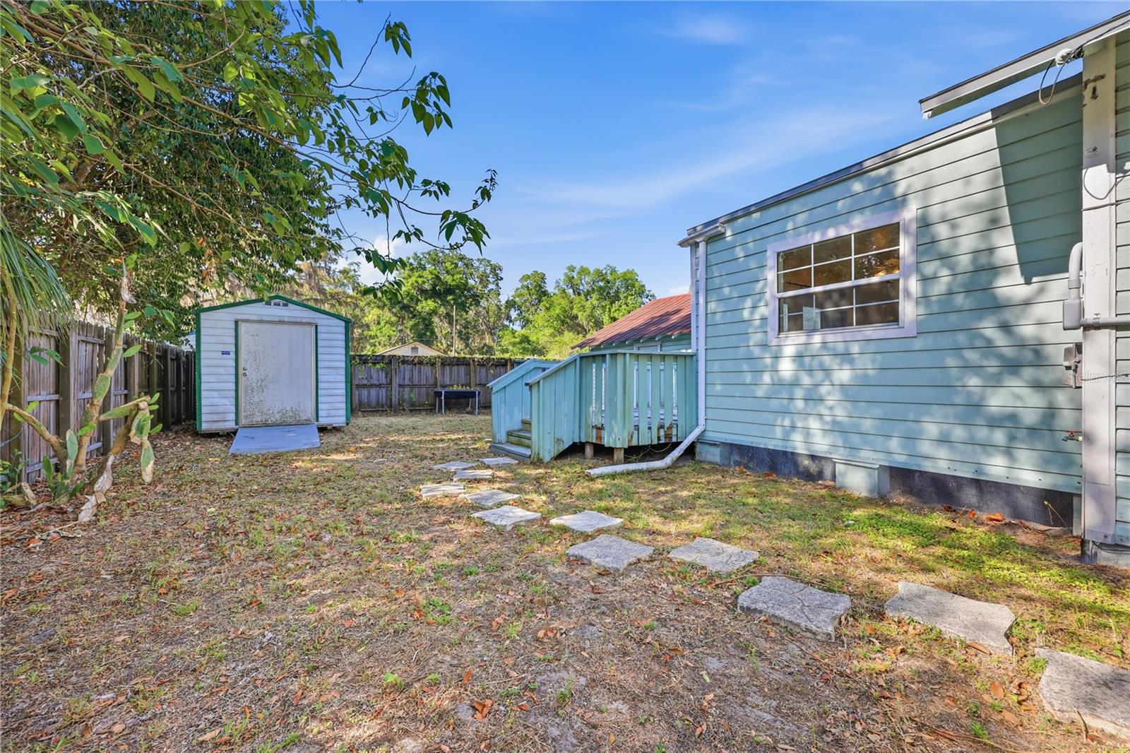 SUN CREST - Residential