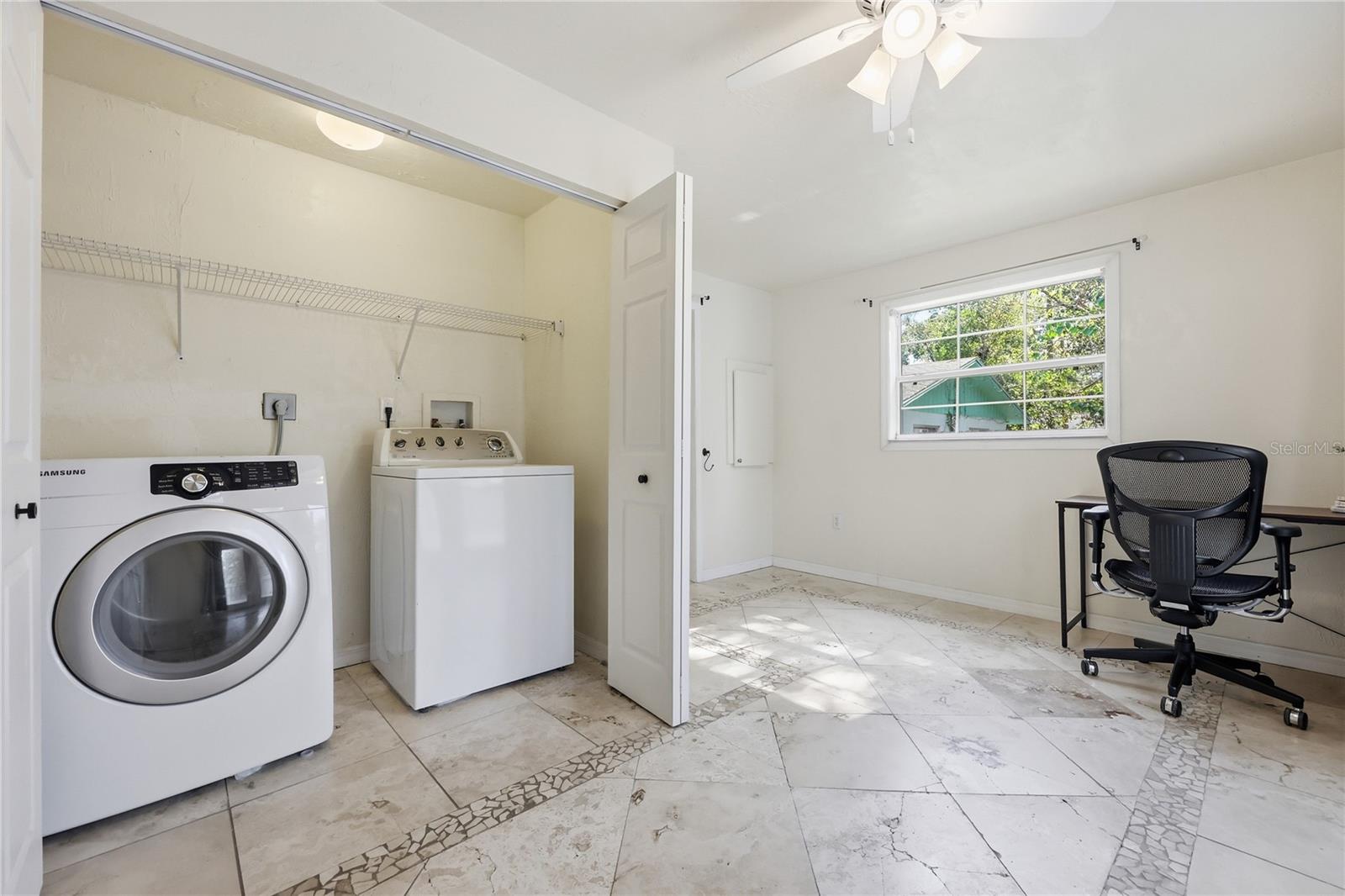 SUN CREST - Residential