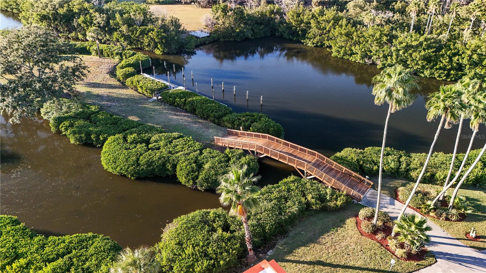 GULF FRONT LAGOON CONDO - Residential