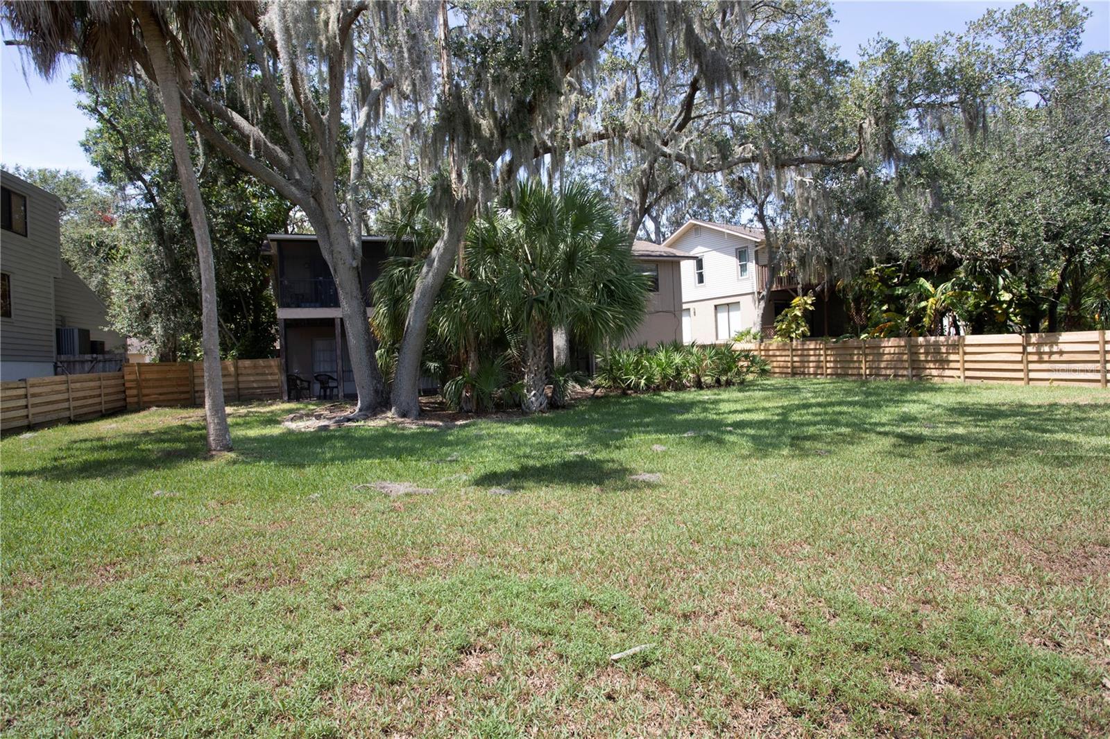 BRIARWOOD - Residential