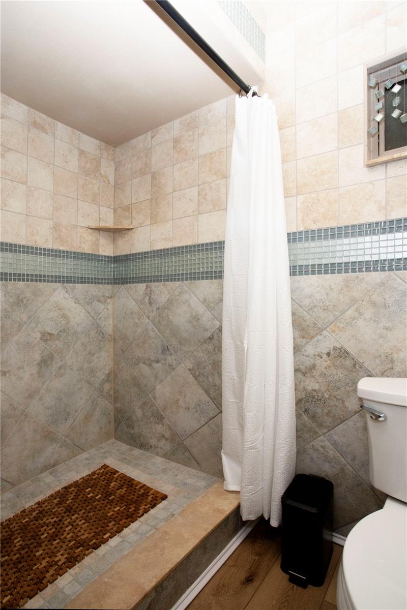 BRIARWOOD - Residential