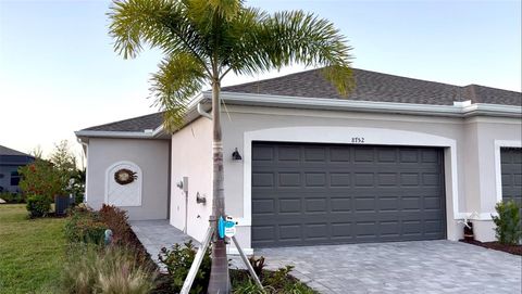 8752 SAINT KITTS CIRCLE ENGLEWOOD FL 34224