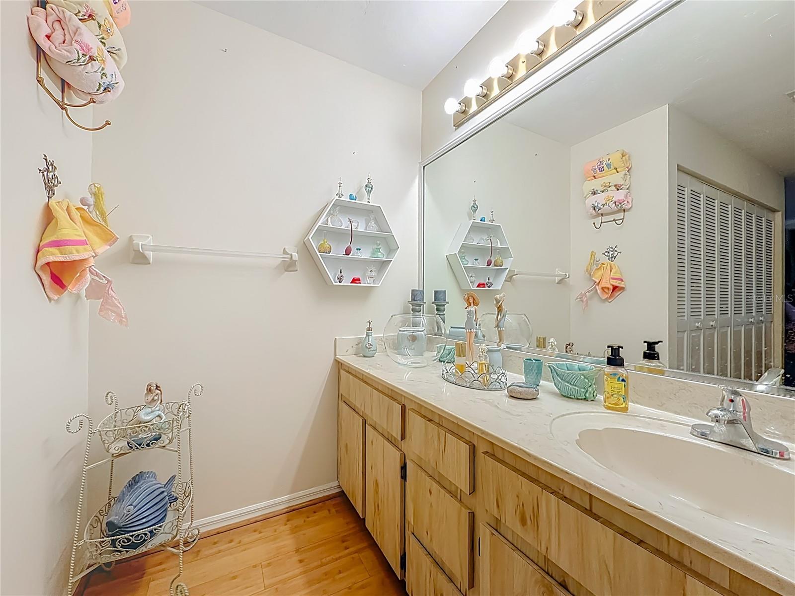 FOX MDW UN 02 BLDG 29 - Residential