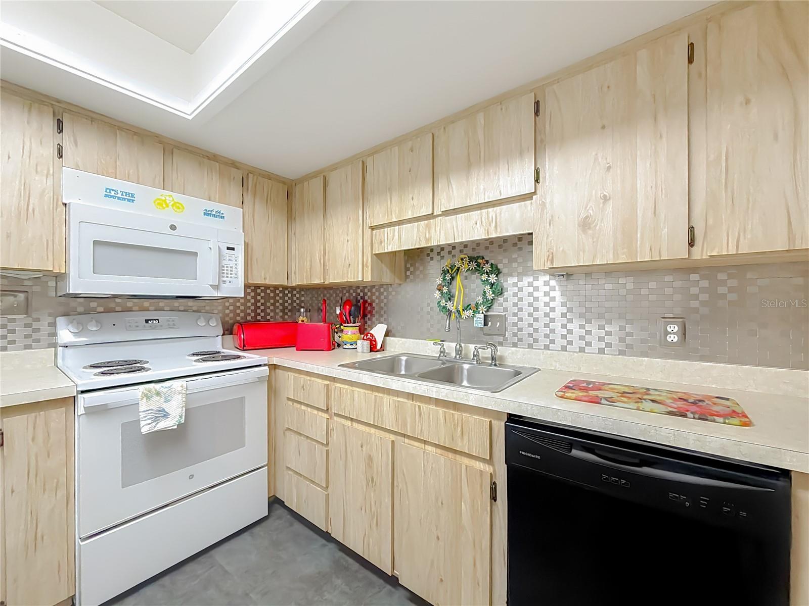 FOX MDW UN 02 BLDG 29 - Residential