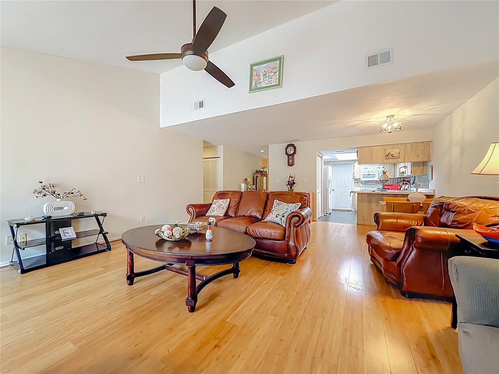 FOX MDW UN 02 BLDG 29 - Residential