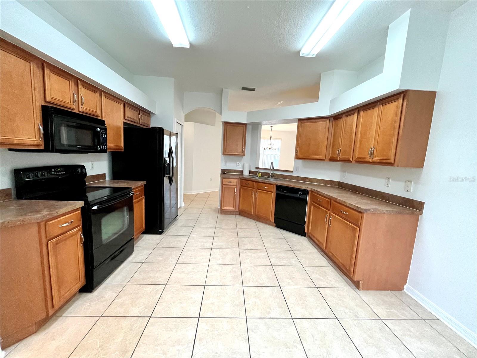 SUNCOAST LAKES PH 03 - Residential Lease