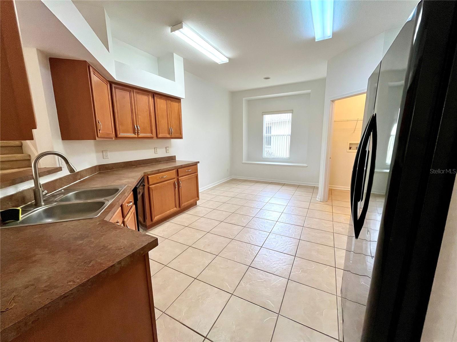 SUNCOAST LAKES PH 03 - Residential Lease