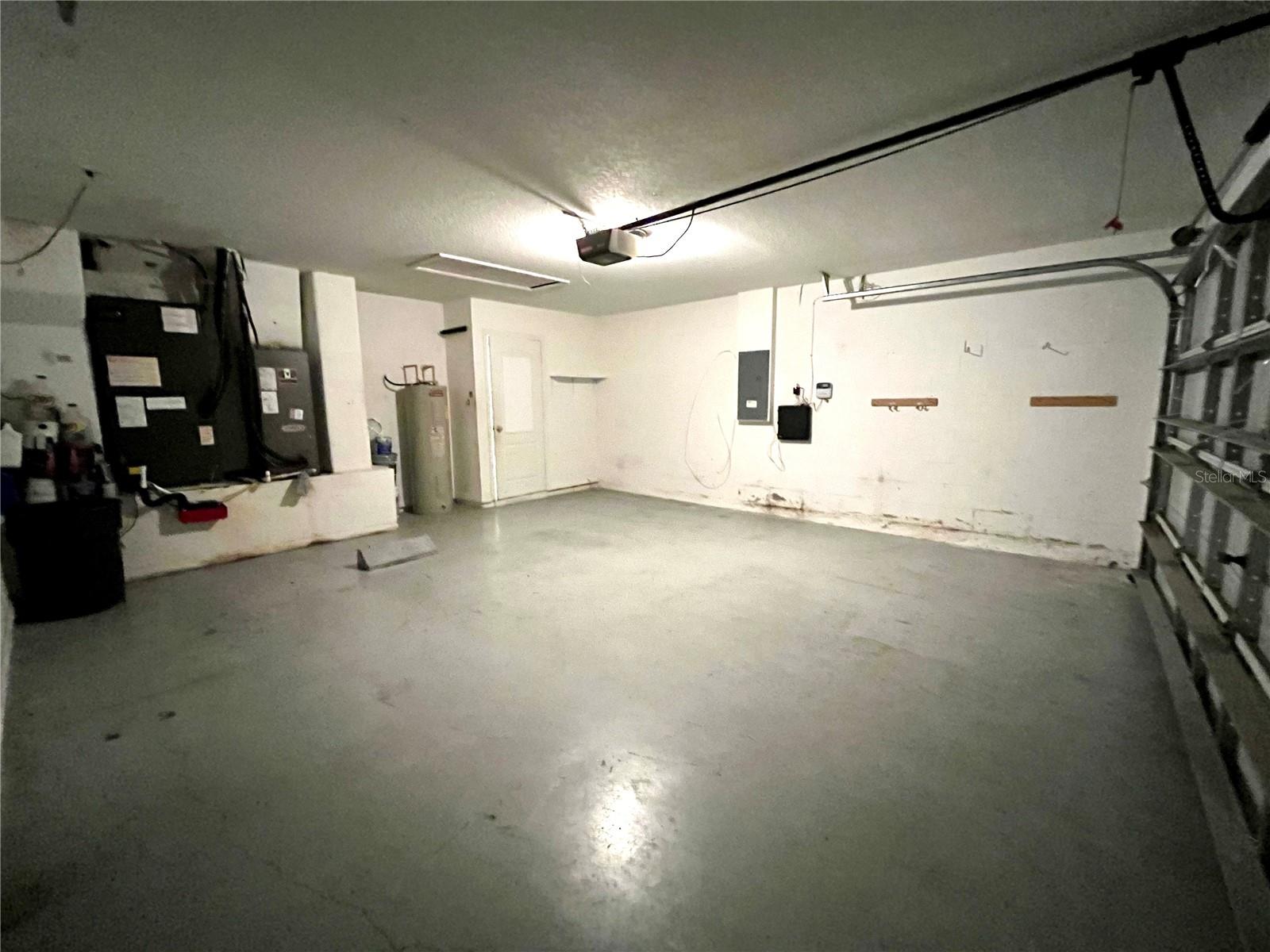 SUNCOAST LAKES PH 03 - Residential Lease