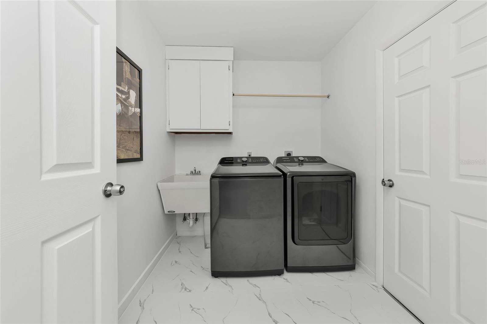 ANONYMOUS ACRE - Residential