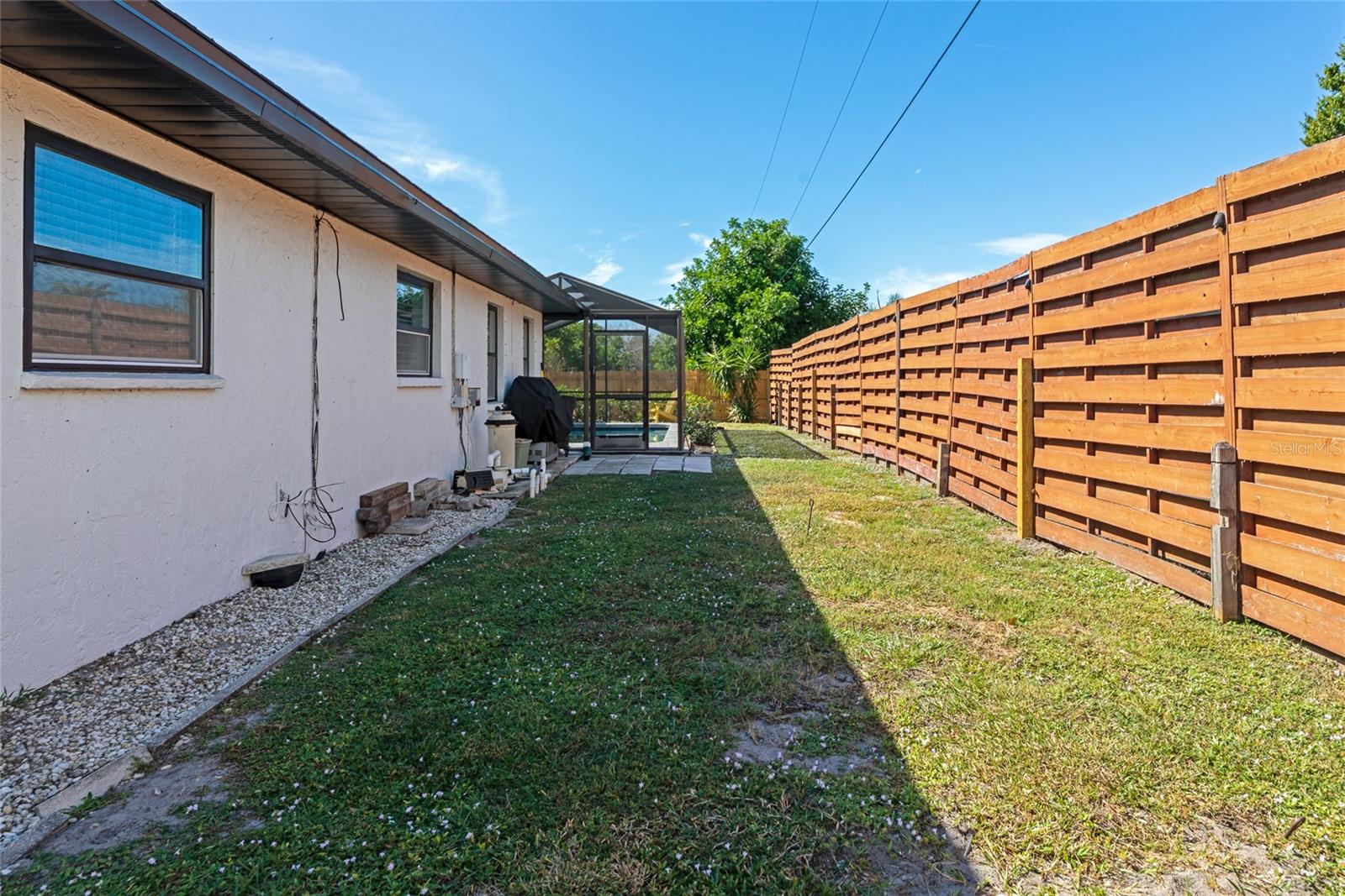 ANONYMOUS ACRE - Residential