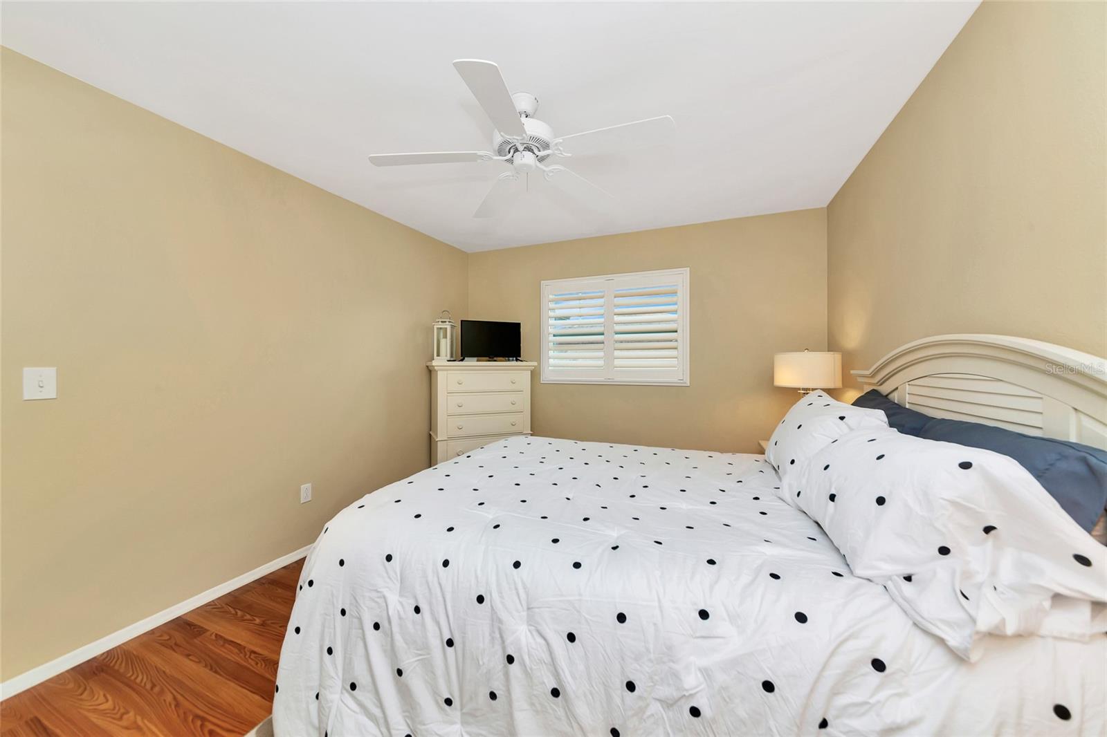 ANONYMOUS ACRE - Residential