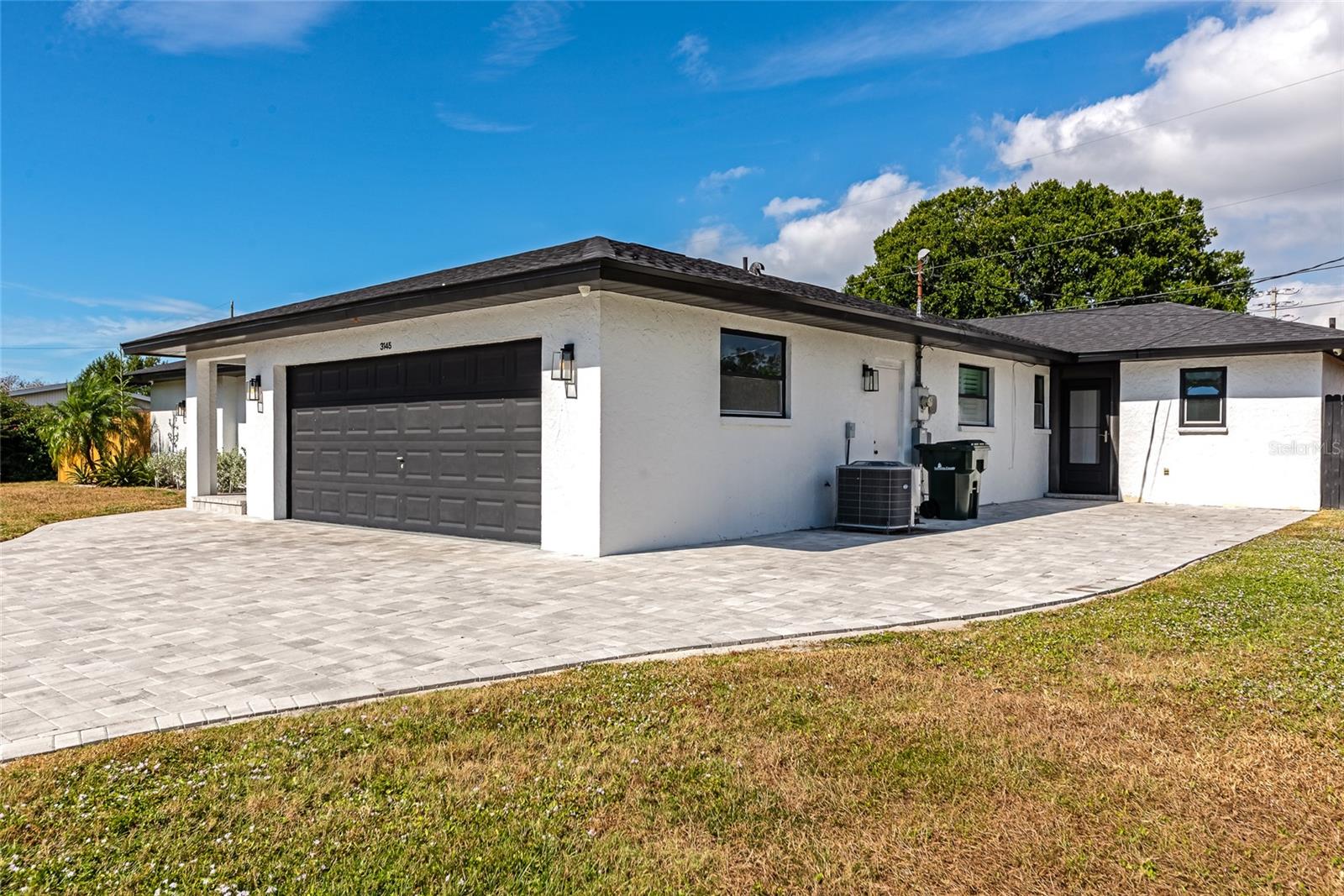 ANONYMOUS ACRE - Residential