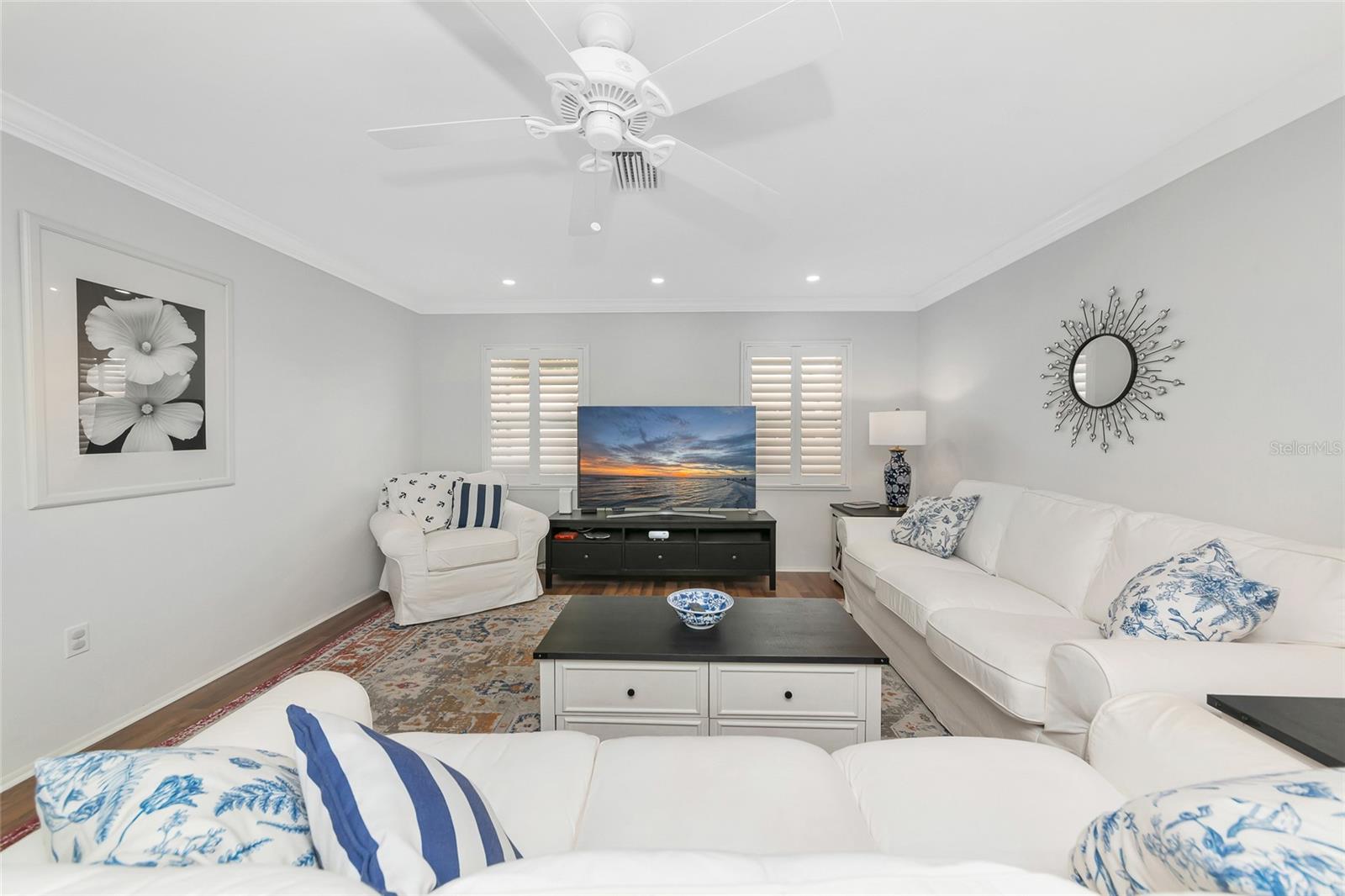 ANONYMOUS ACRE - Residential