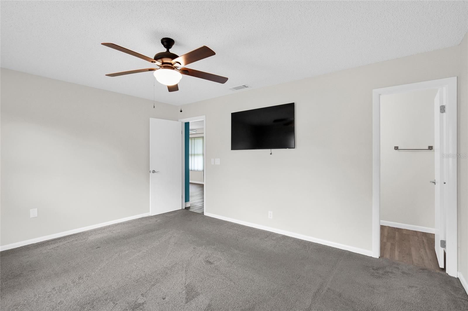 SILVER SPGS SHORES UN 04 - Residential