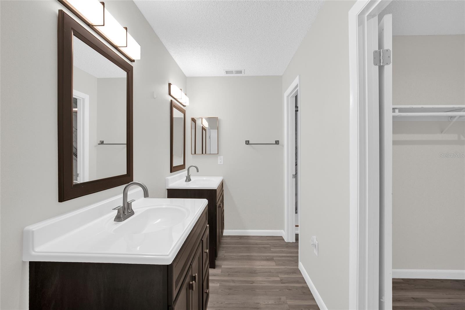 SILVER SPGS SHORES UN 04 - Residential