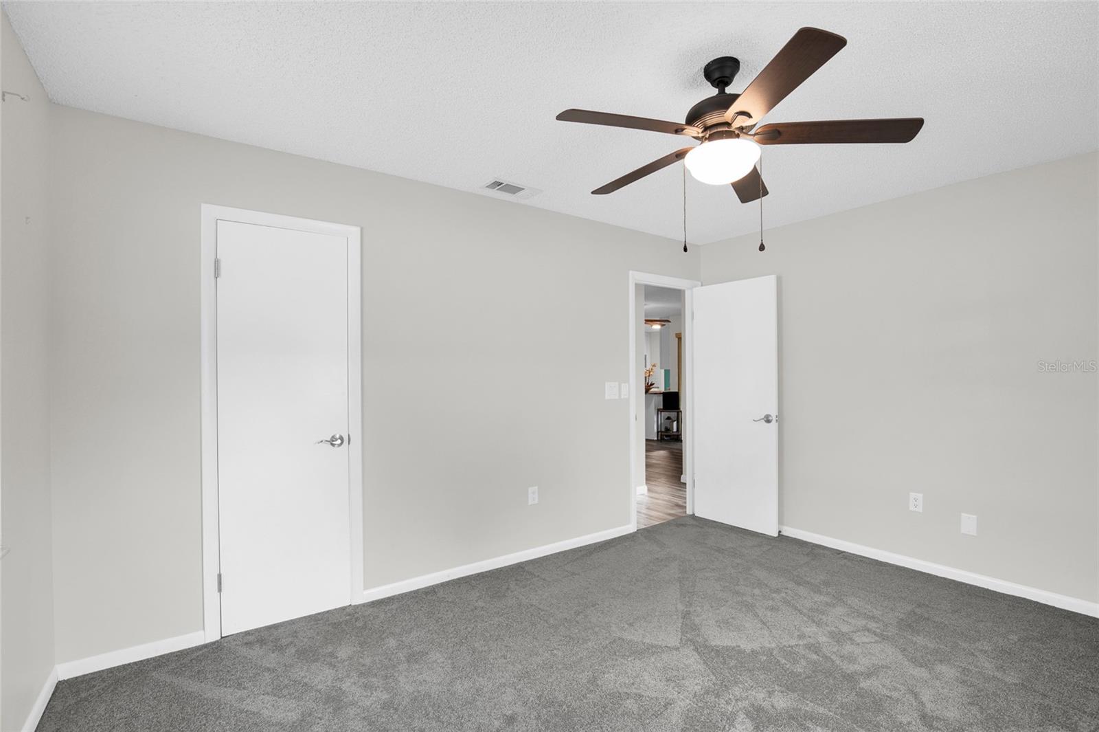 SILVER SPGS SHORES UN 04 - Residential