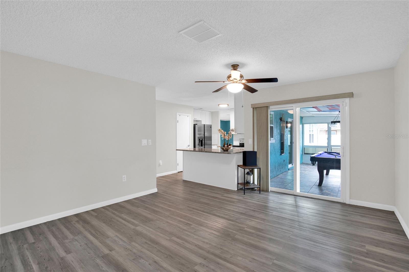 SILVER SPGS SHORES UN 04 - Residential