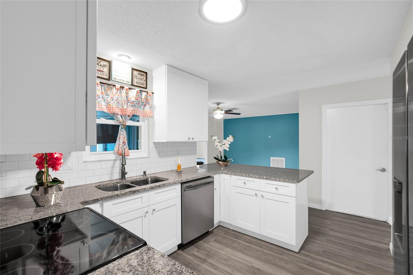 SILVER SPGS SHORES UN 04 - Residential