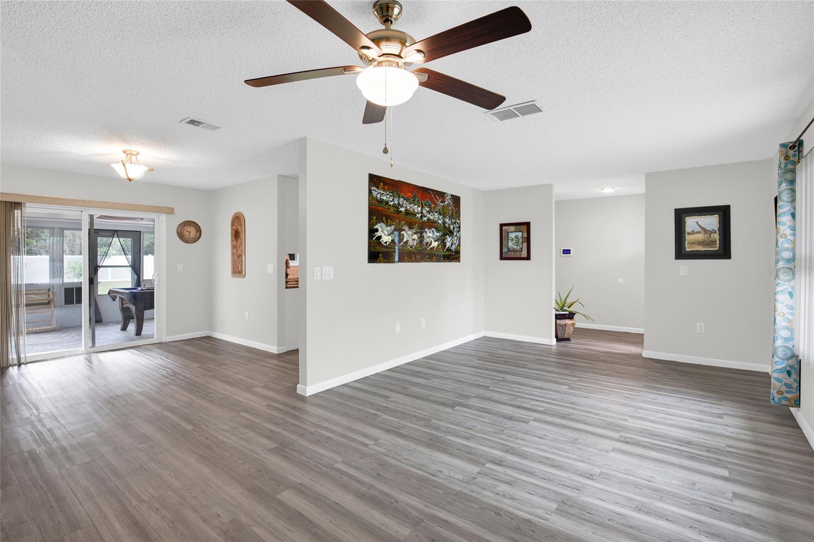 SILVER SPGS SHORES UN 04 - Residential