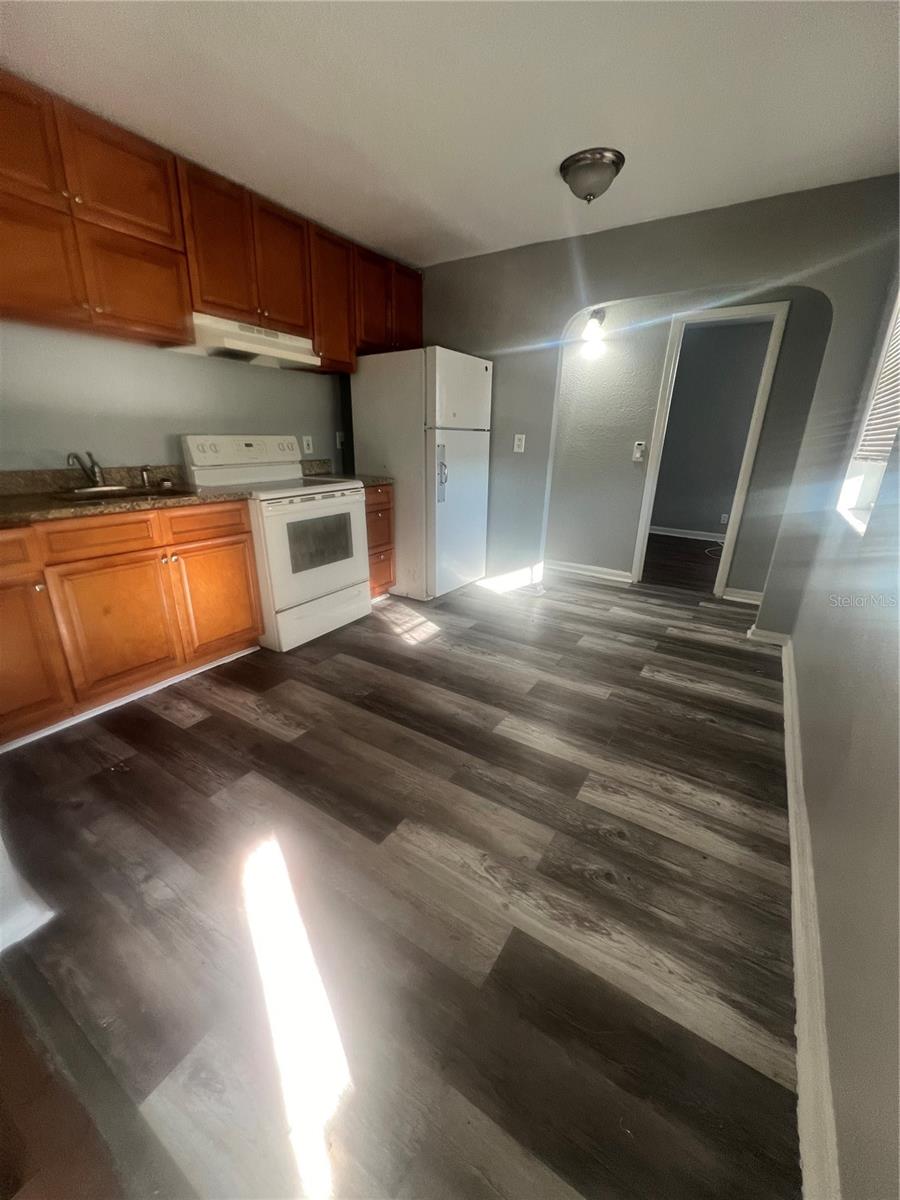 2025 7TH STREET S 3C