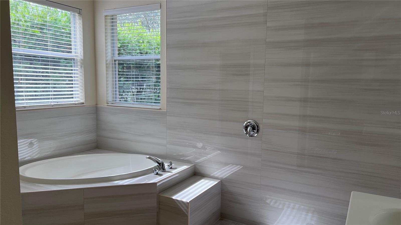 COVERED BRIDGE ESTATES PH 7A-7E - Residential Lease